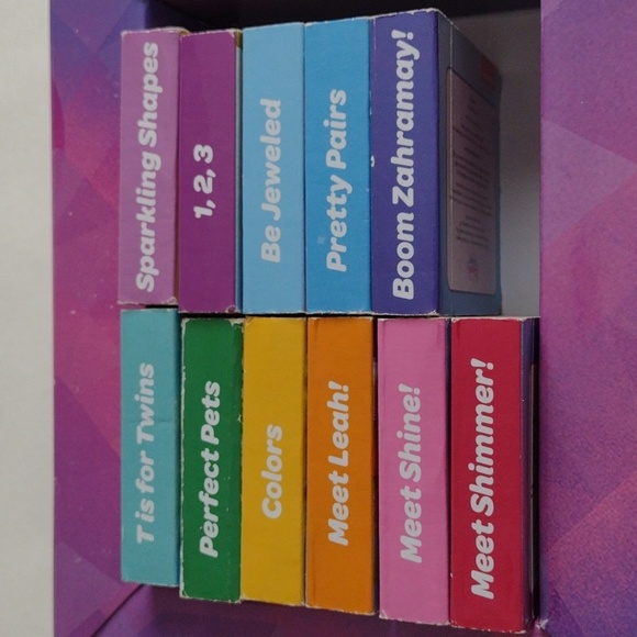 Disney Frozen & Shimmer mini block books two sets - Picture 12 of 16